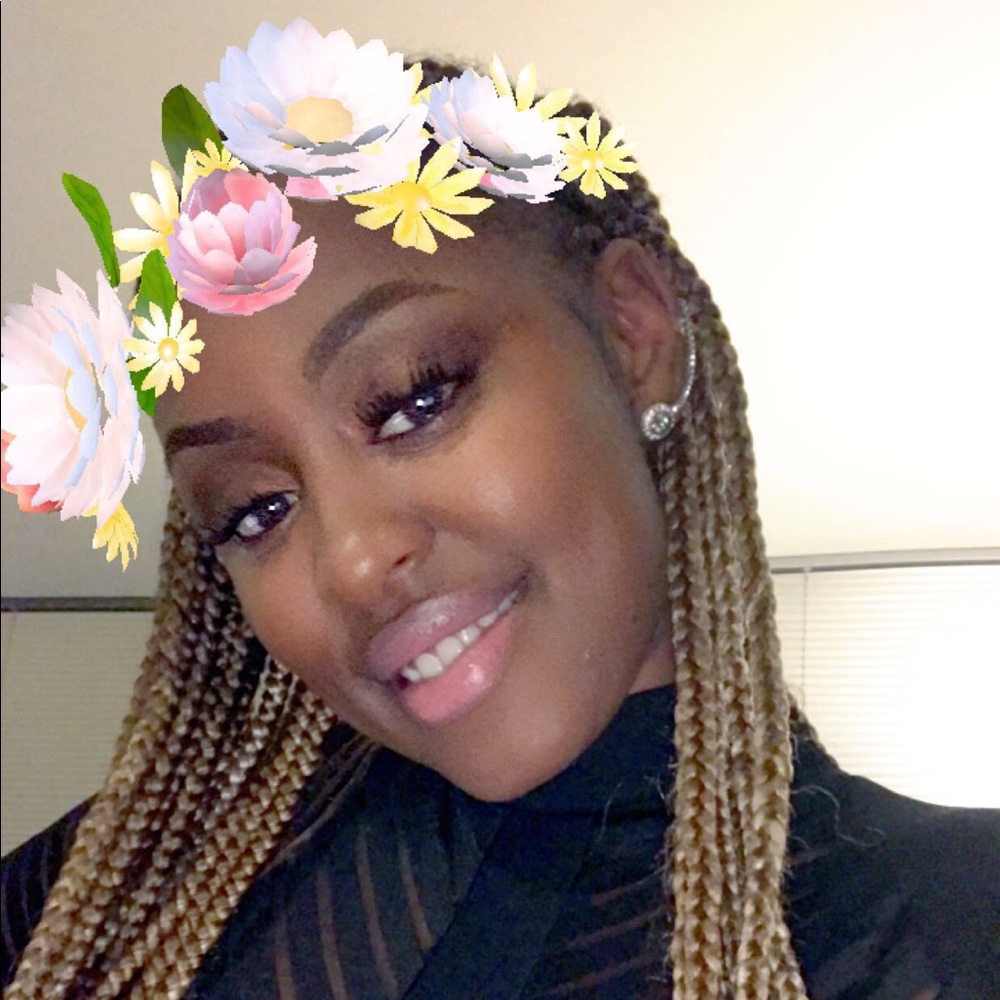 Meet your Posher, Sherika